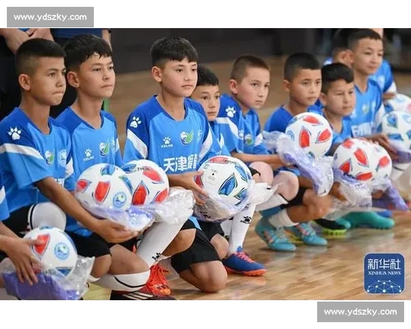 眼泪藏热爱！新疆小巴郎为津门虎呐喊